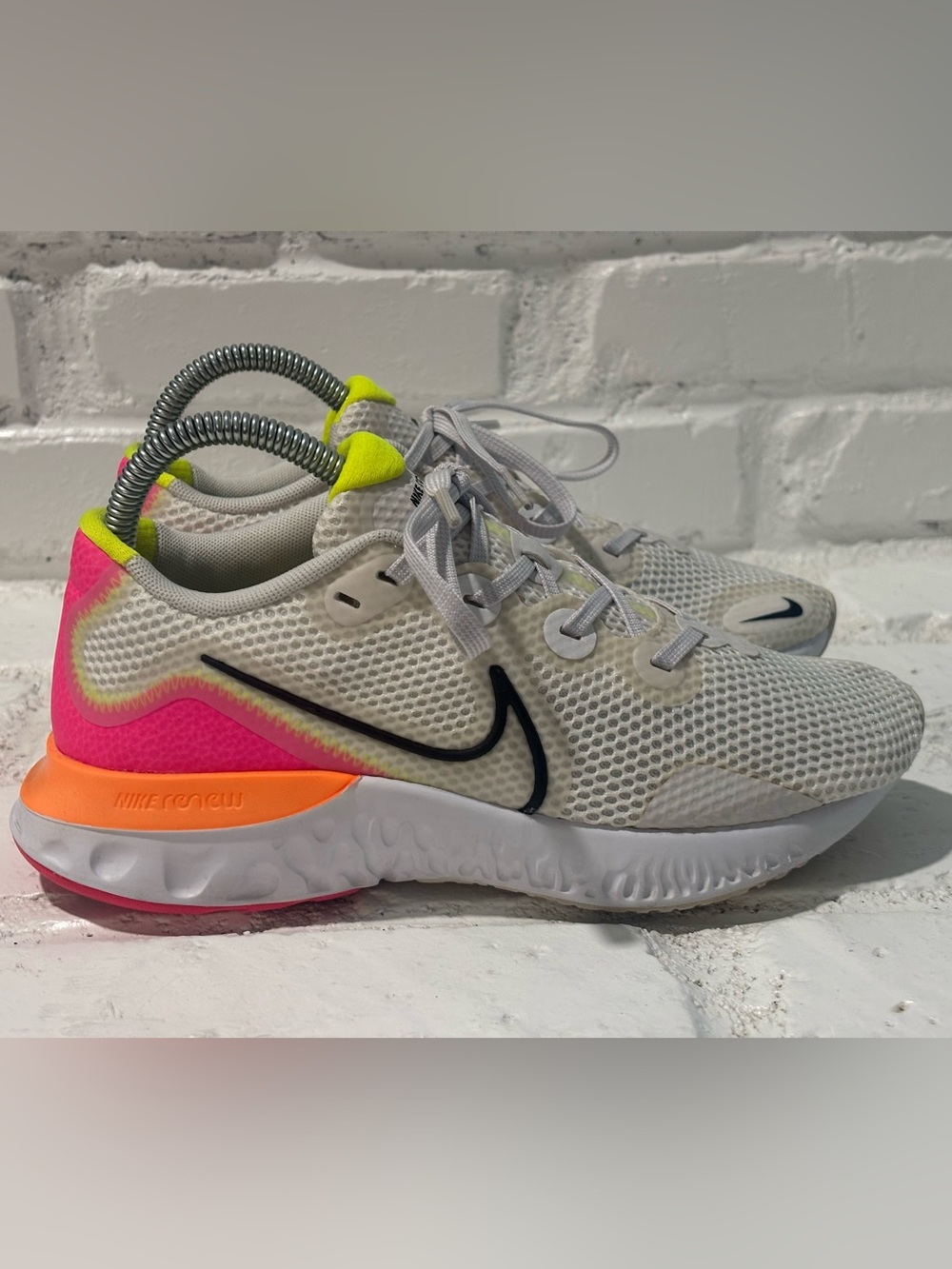 Nike Renew Run Running shoes'Platinum Pink Blast', Women’s size 6.5
